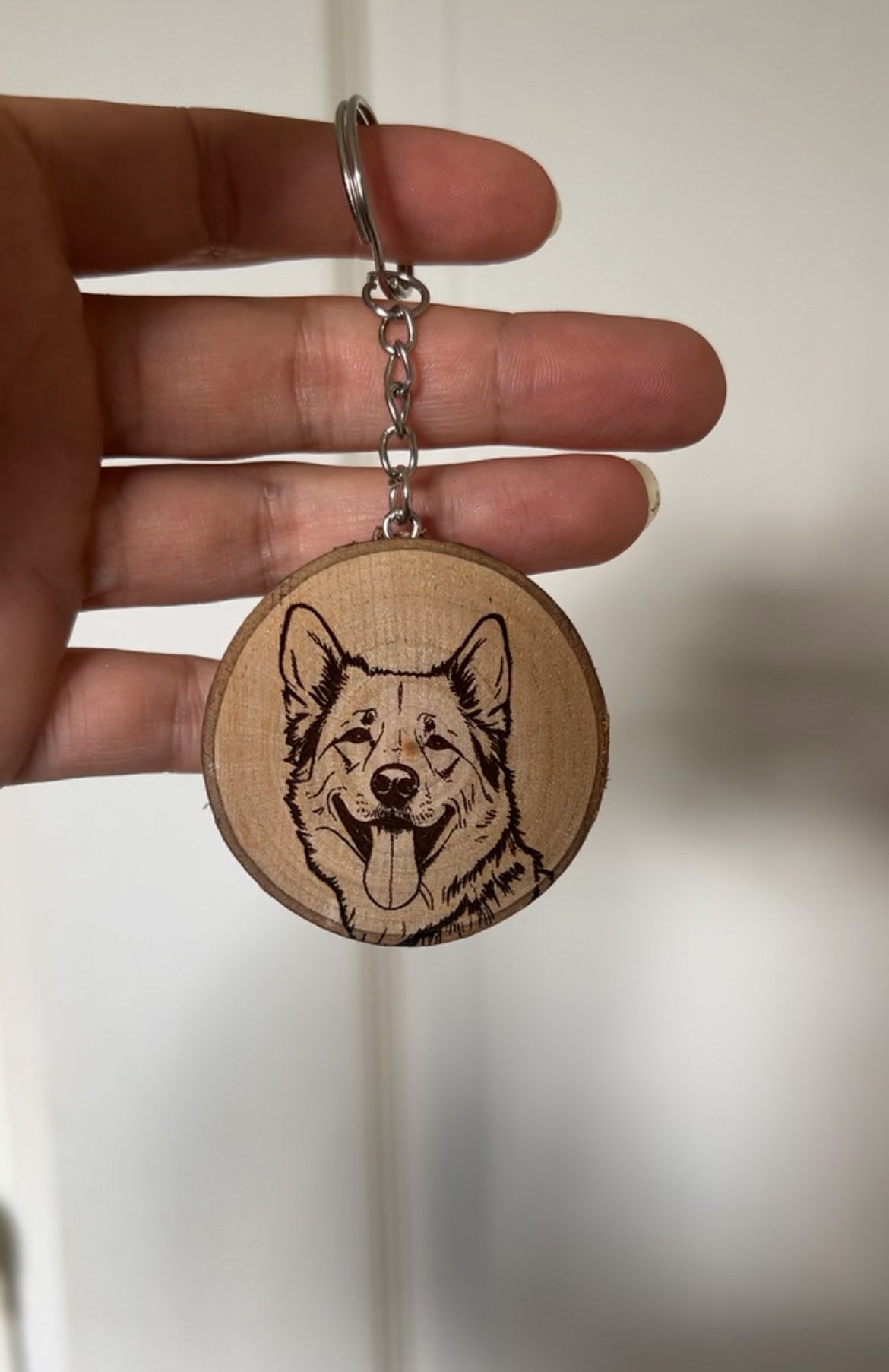 Porte clé en bois personnalisé chien - animal de compagnie gravé